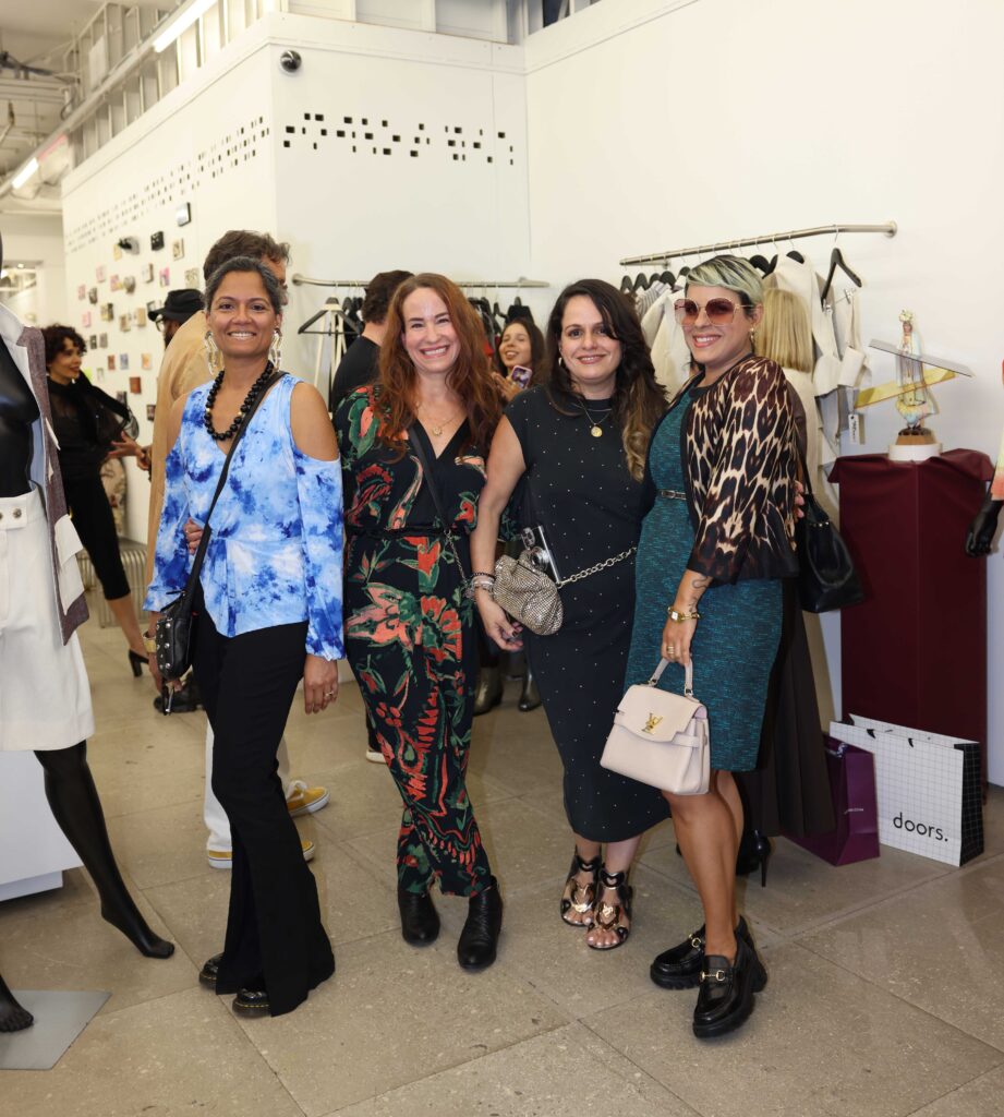 10. devi infante, paola cicero, francelina perdomo y karina díaz