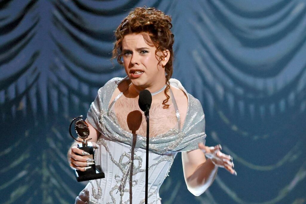 cole escola tony awards 2025 060825 e326936dd3d844b787f2ca79a9496979