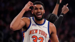 Knicks regresan a la victoria con el triunfo más amplio en la historia de la franquicia