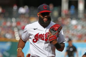 Amed Rosario se integra al equipo dominicano para el Clásico Mundial