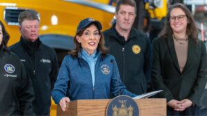 Nueva York declara emergencia por fuerte tormenta invernal