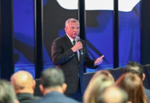 Leonardo Aguilera destaca en FITUR el rol de Banreservas en la solidez financiera del turismo dominicano