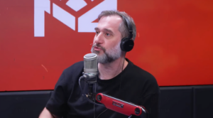 Carlos Sánchez reclama mayor apoyo estatal al teatro y la comedia en el país