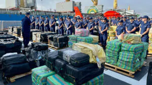 EE. UU. incauta más de una tonelada de cocaína en operativo en el Caribe