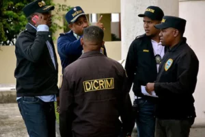 Se escapa herido detenido durante traslado policial a un hospital en Puerto Plata