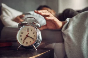 ¿Qué ocurre en el cuerpo cuando se aplaza la alarma?