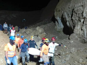 Encuentran cadáver de minero luego de 13 horas de intensa búsqueda