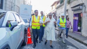 Ito Bisonó inspecciona el Padre Billini y traza ruta para concluir la obra