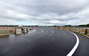 Denuncian falta de iluminación en retorno de El Pinito, en La Vega