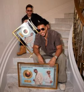 Romeo Santos y Prince Royce logran Disco de Oro en España con “Dardos”