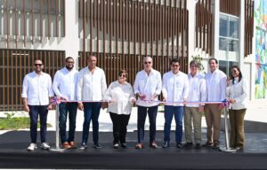 Inauguran Plaza Multiuso Seibana con inversión superior 430 millones de pesos 