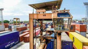 Electrónica china domina el mercado salvadoreño y presiona al comercio tecnológico local