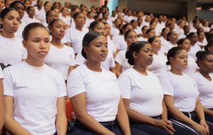 Más de mil mujeres inician formación como futuras policías