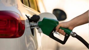 Gobierno mantiene precios de combustibles esenciales para la semana del 24 al 30