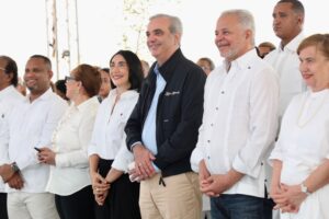 Abinader resalta avances en infraestructura y obras sociales en comunidades de la Sierra