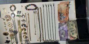 PN apresa en Navarrete a “Polón” tras robo en vivienda y recupera prendas robadas