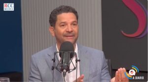 Embutidos, carne roja y cigarrillos lideran causas del cáncer de colon, advierte Richard Marine