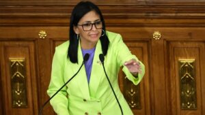 Delcy Rodríguez dice que enfrentará diferencias con EE.UU. sin miedo