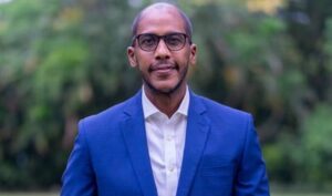 Hiddekel Morrison advierte sobre riesgos de instalar actualizaciones tecnológicas de forma temprana