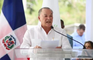 Frank Rainieri asegura no haber visto conductas inapropiadas de Julio Iglesias en Punta Cana