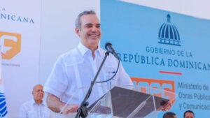 Abinader inaugura carreteras rurales en Santiago con inversión de RD$453 millones