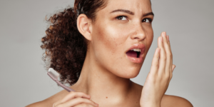 Cómo combatir el mal aliento cuando no es posible lavarse los dientes