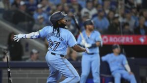 Vladimir Guerrero Jr. y Sandy Alcántara se suman al equipo dominicano para el Clásico Mundial