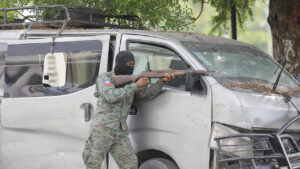 Policía de Haití mata a 16 miembros de bandas criminales en operación en el sur de la capital