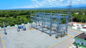 Restablecen 30 % del servicio eléctrico tras falla en el SENI