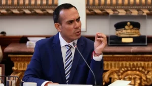 Congreso de Perú destituye al presidente José Jerí tras aprobar moción de censura