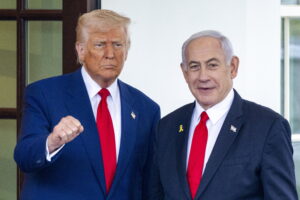 Trump plantea a Netanyahu su preferencia por una solución negociada con Irán