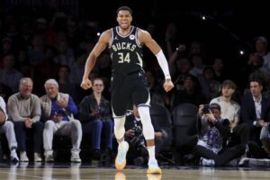 Bucks ganan en medio de rumores sobre Giannis