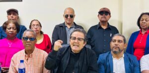 Agropecuarios realizan marcha hacia el Palacio Nacional para exigir mejoras laborales