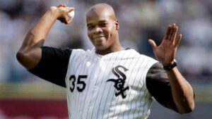 Frank Thomas cuestiona a los White Sox por omisión en publicación del Mes de la Historia Negra
