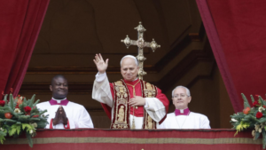 Papa sugiere a los fieles apartarse del teléfono y prestar atención a los necesitados