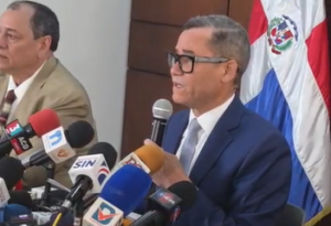 Ministerio de Trabajo llama a empresarios a cumplir con el aumento del 8% del salario mínimo