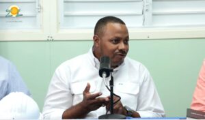 Contratista resalta seguridad, durabilidad y tecnología de las 27 aulas modulares en Nuevo Domingo Savio