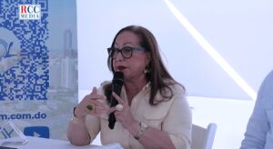 Monorriel de Santiago estaría listo a finales de año, afirma gobernadora Rosa Santos