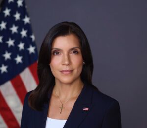 Embajadora de EE. UU. anuncia cierre de oficina de la DEA en SD por alegada corrupción