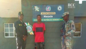 Ejército arresta a nacional haitiano por presunta vinculación a crímenes en Haití