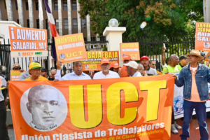 UCT demanda aumento salarial y mejores condiciones laborales para personal administrativo del MINERD