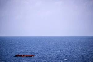 OIM reporta la muerte o desaparición de 53 migrantes, incluidos dos bebés, frente a la costa de Libia