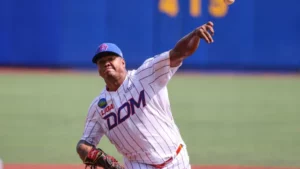 Escogido se impone con destacada actuación de Adames y Romero