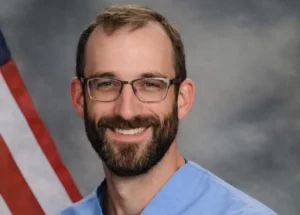 Identifican a los agentes que dispararon causando la muerte de Alex Pretti en Mineápolis