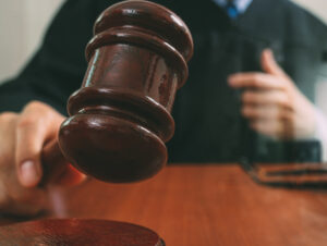 Solicitan prisión preventiva para acusado de falsificar actas de defunción