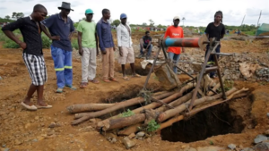 Catástrofe en minas de nigeria: 37 mineros mueren asfixiados por gases tóxicos