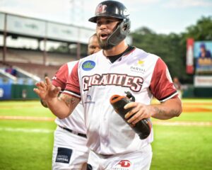 Cerveceros acuerdan contrato por un año con el dominicano Gary Sánchez
