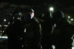 Gobierno de Trump dice que hará que sus agentes de inmigración lleven cámaras corporales