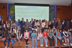 Abinader entrega moderno liceo en Las Yayas de Viajama con capacidad para 595 estudiantes