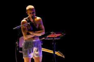 Polémica en los Grammy: productor afirma que la actuación de Justin Bieber no estaba prevista